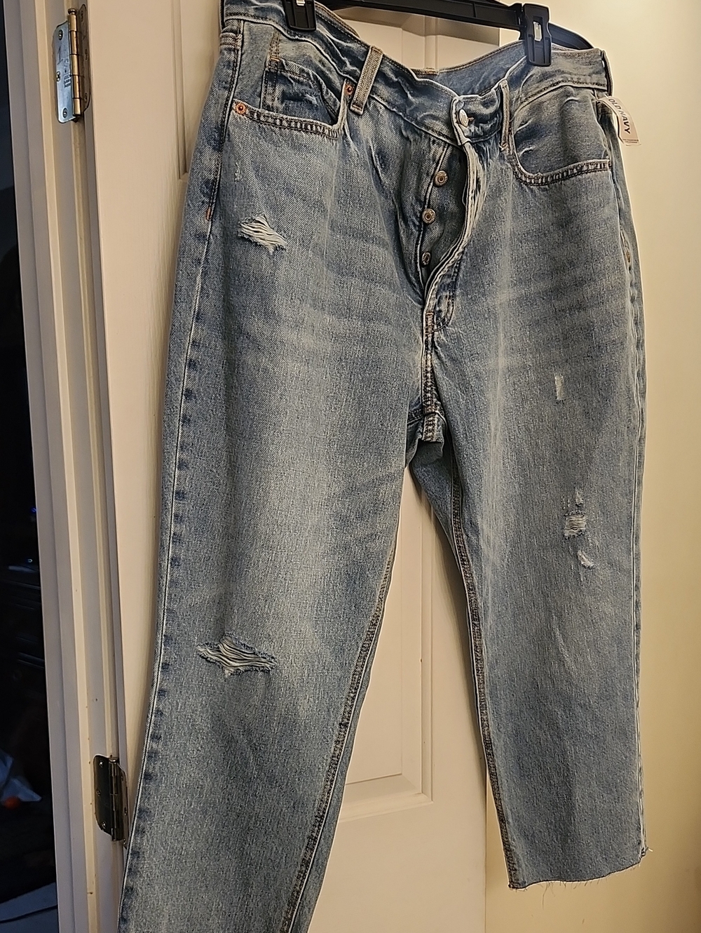 Light Wash Distressed Button-Fly Jeans Old Navy